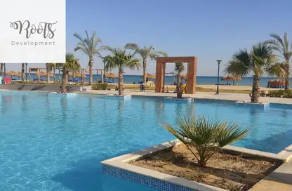 Chalet - 3 Bedrooms - 2 Bathrooms for sale in Lasirena Palm Beach - Al Ain Al Sokhna - Suez