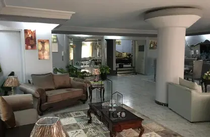 Apartment - 3 Bedrooms - 2 Bathrooms for sale in Mohammed Al Maqref St. - 6th Zone - Nasr City - Cairo