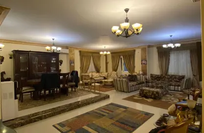 Apartment - 3 Bedrooms - 3 Bathrooms for sale in The 1st Settlement - New Cairo City - Cairo