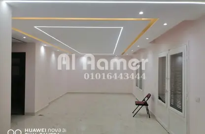Apartment - 3 Bedrooms - 3 Bathrooms for rent in Zahraa El Maadi - Hay El Maadi - Cairo