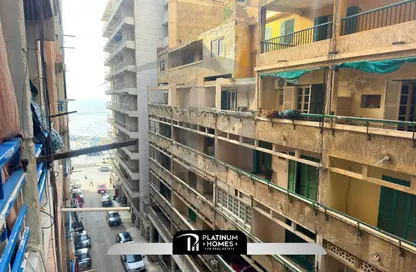 شقة - 3 غرف نوم - 2 حمامات للبيع في شارع ابن سكره - ميامي - حي اول المنتزة - الاسكندرية