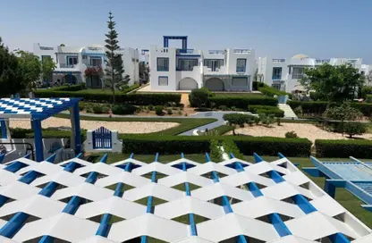 Chalet - 2 Bedrooms - 2 Bathrooms for sale in Mountain View - Ras Al Hekma - North Coast