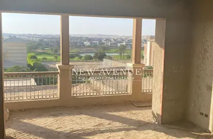 فيلا - 4 غرف نوم - 6 حمامات للبيع في نيو جيزة - طريق مصر اسكندرية الصحراوي - مدينة 6 أكتوبر - الجيزة