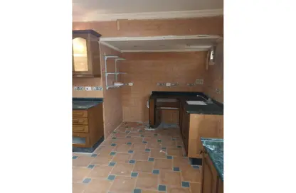 شقة - 4 غرف نوم - 3 حمامات للايجار في شارع عمر بن الخطاب - الماظة - مصر الجديدة - القاهرة