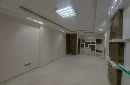 مكتب عمل جماعي - استوديو - 2 حمامات للايجار في شارع زيزينيا - المستثمرين الجنوبية - مدينة القاهرة الجديدة - القاهرة