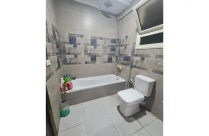 Apartment - 3 Bedrooms - 2 Bathrooms for sale in Zahraa El Maadi - Hay El Maadi - Cairo