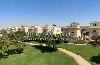 Villa - 3 Bedrooms - 3 Bathrooms for sale in The Residences - Hyde Park - New Cairo City - Cairo