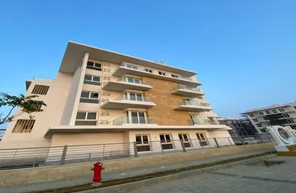 Apartment - 3 Bedrooms - 3 Bathrooms for sale in Mountain View iCity October - 6 October Compounds - 6 October City - Giza