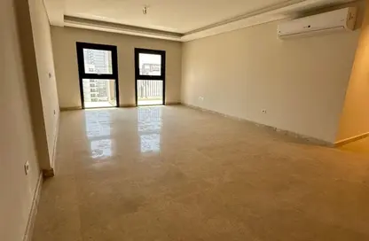 Apartment - 2 Bedrooms - 3 Bathrooms for sale in Park Side Residence - Zed Towers - Sheikh Zayed Compounds - Sheikh Zayed City - Giza