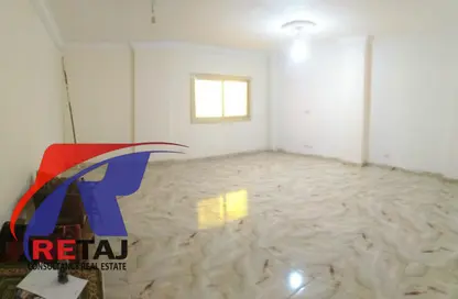 Apartment - 3 Bedrooms - 1 Bathroom for rent in Mohamed Naguib Axis - Abou El Houl - New Cairo City - Cairo