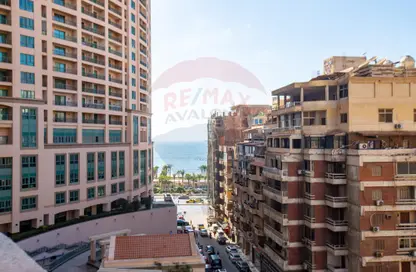 Apartment - 3 Bedrooms - 3 Bathrooms for rent in San Stefano - Hay Sharq - Alexandria