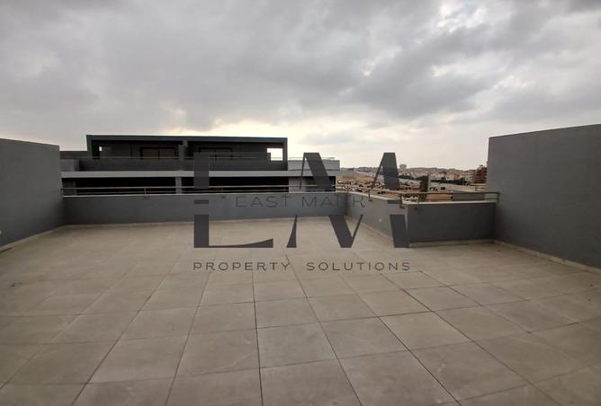 8248601 - Property Image 3