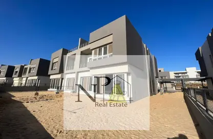 Townhouse - 3 Bedrooms - 4 Bathrooms for sale in Etapa - Sheikh Zayed Compounds - Sheikh Zayed City - Giza