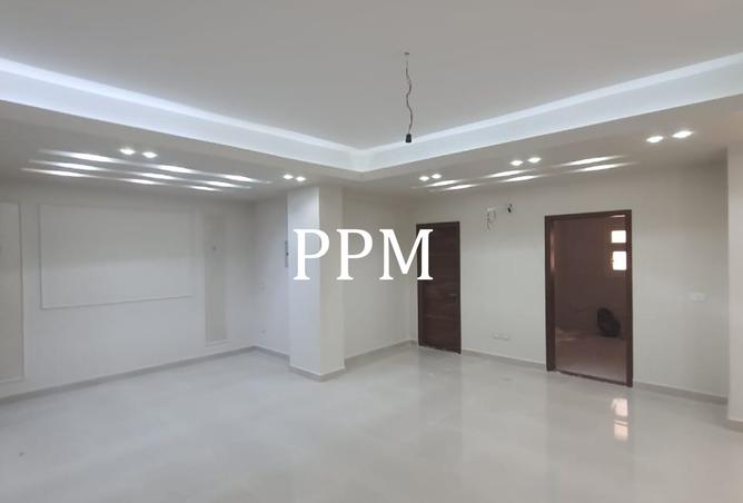 8312027 - Property Image 2