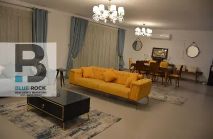(بنتهاوس  (روف - 4 غرف نوم - 3 حمامات للبيع في نيو جيزة - طريق مصر اسكندرية الصحراوي - مدينة 6 أكتوبر - الجيزة
