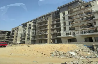 Apartment - 4 Bedrooms - 4 Bathrooms for sale in Lake View Residence - 5th Settlement Compounds - The 5th Settlement - New Cairo City - Cairo