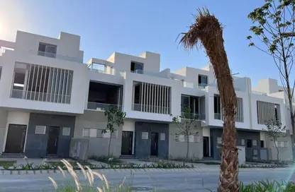 فيلا - 4 غرف نوم - 5 حمامات للبيع في جولز - طريق مصر اسكندرية الصحراوي - مدينة 6 أكتوبر - الجيزة