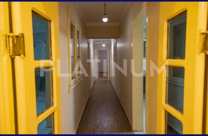 Apartment - 4 Bedrooms - 2 Bathrooms for rent in Al Horreya Road - Saba Basha - Hay Sharq - Alexandria