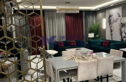 Apartment - 2 Bedrooms - 2 Bathrooms for sale in Lake View Residence - 5th Settlement Compounds - The 5th Settlement - New Cairo City - Cairo