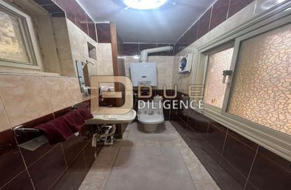 Apartment - 3 Bedrooms - 2 Bathrooms for sale in Ammar Ibn Yasser St. - El Hegaz Square - El Nozha - Cairo