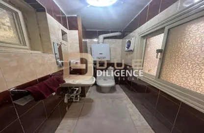 شقة - 3 غرف نوم - 2 حمامات للبيع في شارع عمار بن ياسر - ميدان الحجاز - النزهة - القاهرة