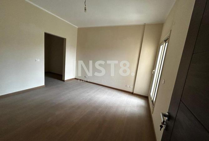 8169398 - Property Image 2