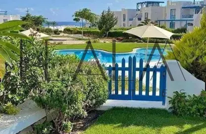 Chalet - 3 Bedrooms - 3 Bathrooms for sale in Naia bay - Ras Al Hekma - North Coast