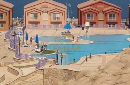 فيلا - 5 غرف نوم - 2 حمامات للبيع في هاند فيلا - بورتو السخنة - العين السخنة - السويس