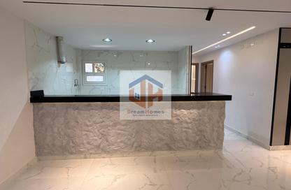 Apartment - 2 Bedrooms - 2 Bathrooms for sale in Madinaty - Cairo