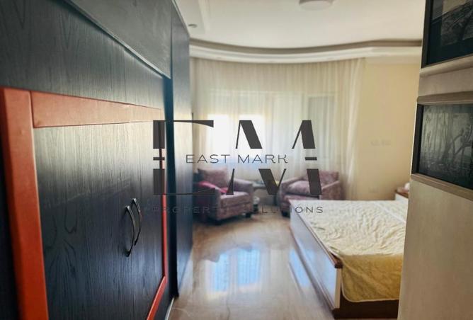8073051 - Property Image 2