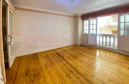 Apartment - 3 Bedrooms - 1 Bathroom for sale in Saba Basha - Hay Sharq - Alexandria