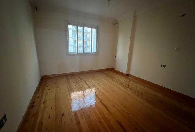 8482935 - Property Image 3