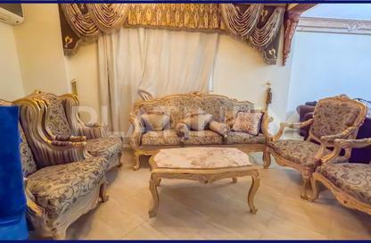 Apartment - 3 Bedrooms - 1 Bathroom for sale in Abdel Salam Aref St. - Laurent - Hay Sharq - Alexandria