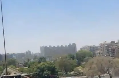 Apartment - 2 Bedrooms - 1 Bathroom for sale in Nehro St. - Roxy - Heliopolis - Masr El Gedida - Cairo