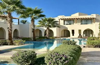 Chalet - 2 Bedrooms - 2 Bathrooms for sale in Makadi Beach - Makadi - Hurghada - Red Sea