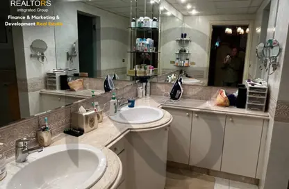 قصر - 8 غرف نوم - 7 حمامات للبيع في مينا جاردن سيتي - الحي المتميز - مدينة 6 أكتوبر - الجيزة