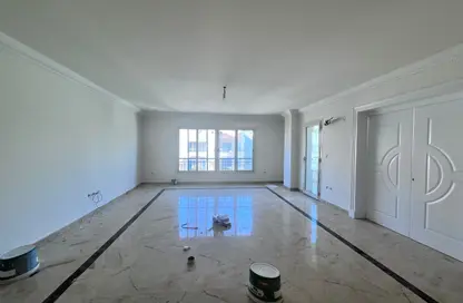 شقة - 4 غرف نوم - 3 حمامات للبيع في كمبوند انطونيادس - النزهة - حي شرق - الاسكندرية