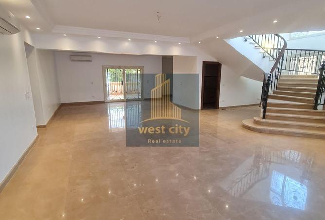 8221068 - Property Image 2