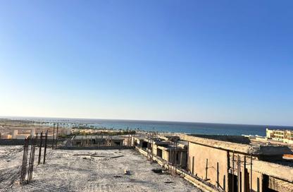 Chalet - 2 Bedrooms - 2 Bathrooms for sale in Koun - Ras Al Hekma - North Coast