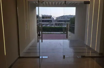 Apartment - 3 Bedrooms - 3 Bathrooms for sale in Moon Residences - Fifth Square - The 5th Settlement - New Cairo City - Cairo