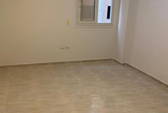 8062932 - Property Image 3
