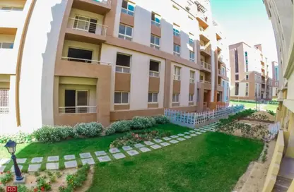 Apartment - 3 Bedrooms - 2 Bathrooms for sale in Degla Palms - Al Wahat Road - 6 October City - Giza