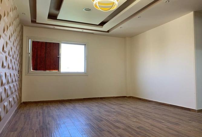 8367911 - Property Image 2