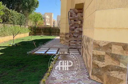 Villa - 7+ Bedrooms - 7+ Bathrooms for sale in Beverly Hills - Sheikh Zayed Compounds - Sheikh Zayed City - Giza