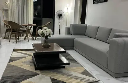 Apartment - 2 Bedrooms - 1 Bathroom for rent in South Teseen St. - The 5th Settlement - New Cairo City - Cairo