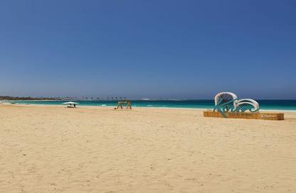 Chalet - 2 Bedrooms - 2 Bathrooms for sale in Koun - Ras Al Hekma - North Coast
