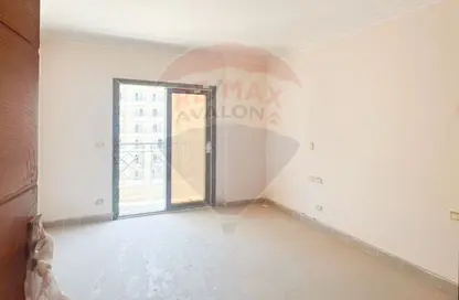 Apartment - 2 Bedrooms - 2 Bathrooms for sale in Sawary - Alexandria Compounds - Alexandria