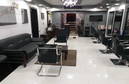 Shop - Studio - 2 Bathrooms for sale in Zahraa El Maadi - Hay El Maadi - Cairo