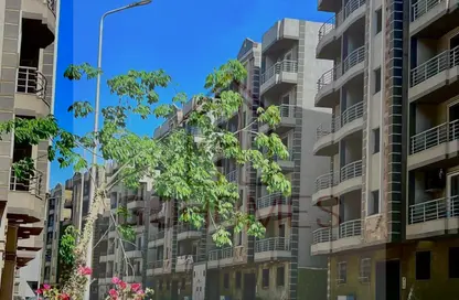 Apartment - 2 Bedrooms - 1 Bathroom for sale in Bavaria Town - Zahraa El Maadi - Hay El Maadi - Cairo