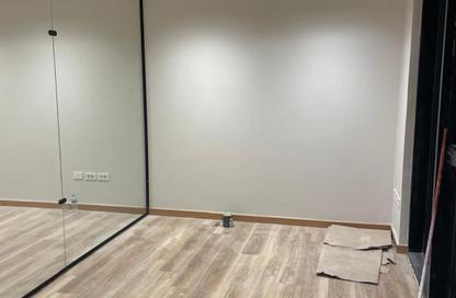 Office Space - Studio - 1 Bathroom for sale in Hyde Park - 5th Settlement Compounds - The 5th Settlement - New Cairo City - Cairo
